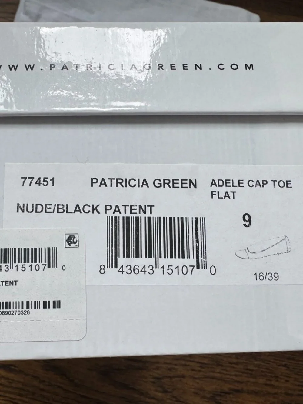 Patricia Green Adele Cap Toe Flat-Nude/Black Patent  Size 9